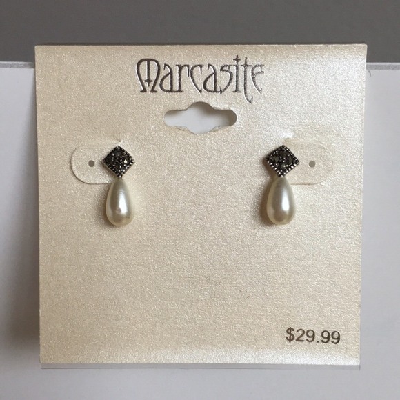 NEW Marcasite Faux Pearl Drop Earrings - Picture 2 of 3
